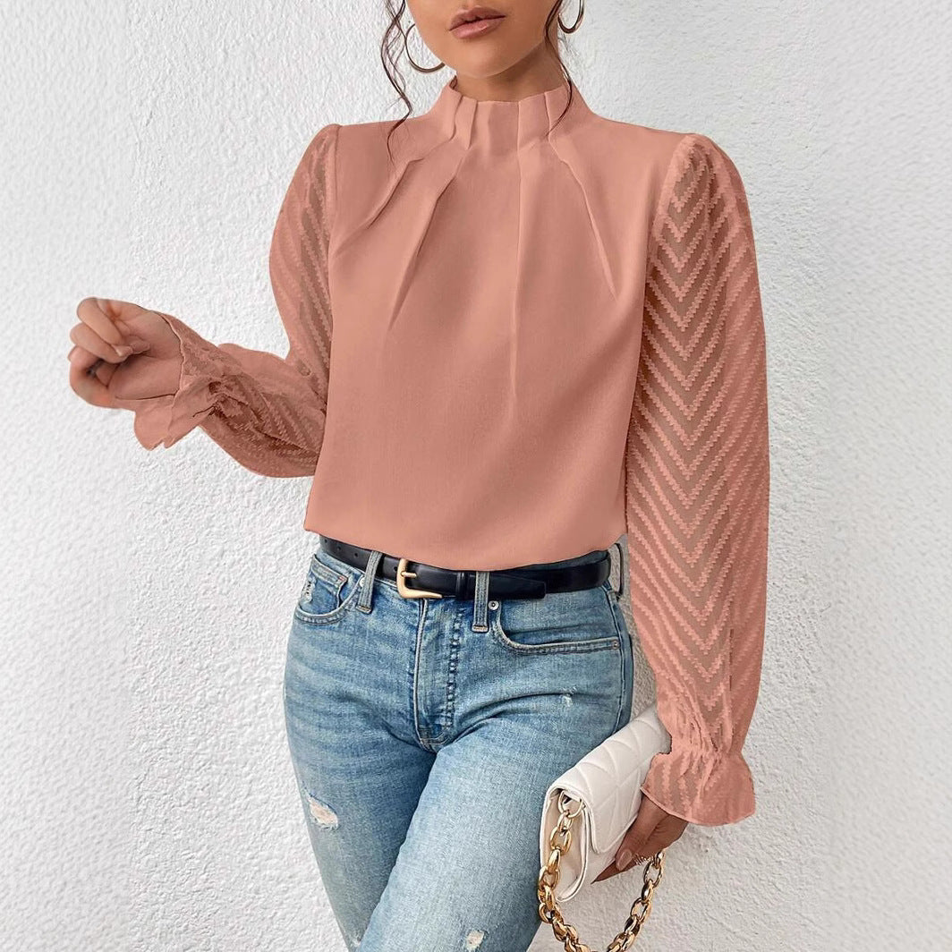 Top Manga Larga Cuello Alto con Estampado de Ondas y Chifón