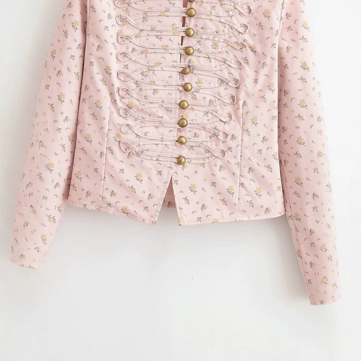 Chaqueta con Estampado Floral Pequeño y Botones de Nudo Decorativos