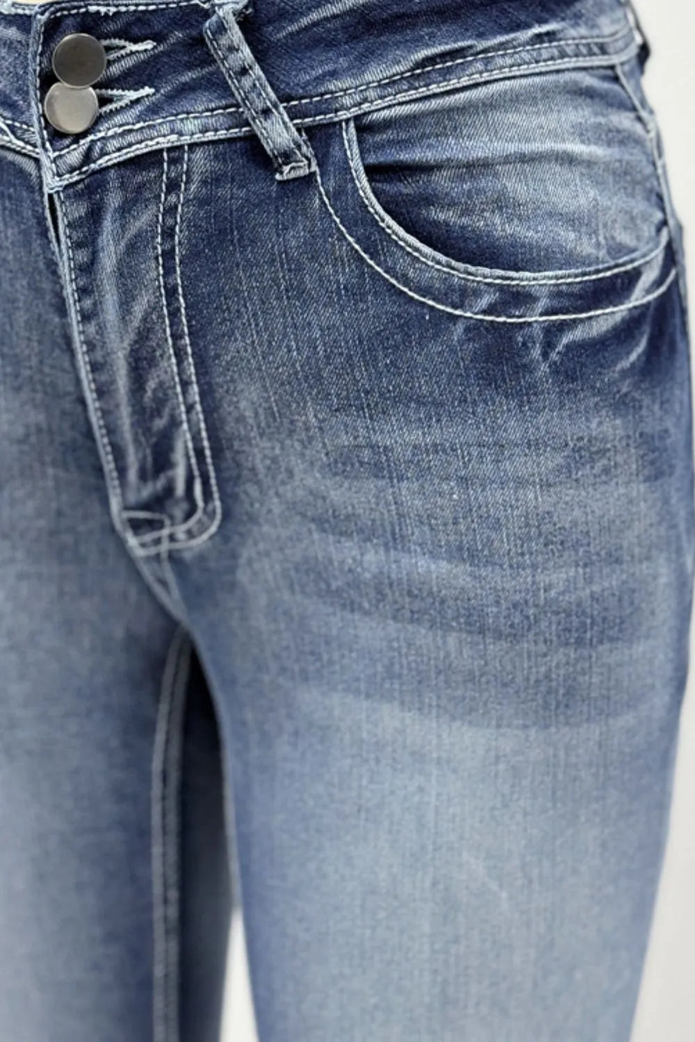 Vaqueros Bootcut con Bordado de Estrellas