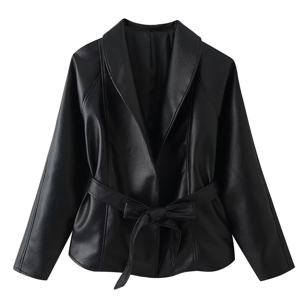 Chaqueta con Cinturón y Cuello Destacado