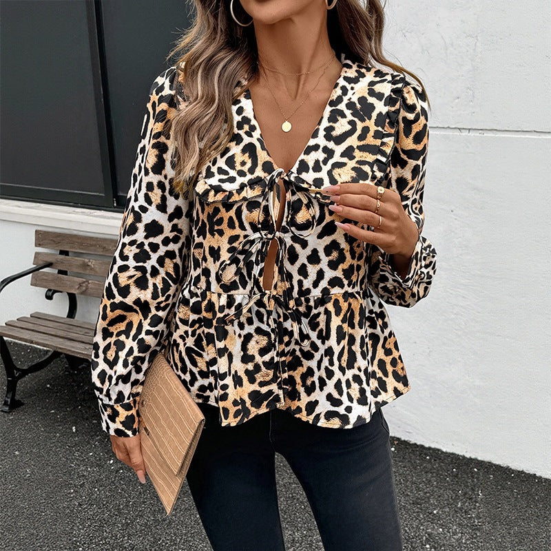 Camisa Vintage con Estampado Leopardo, Cuello Babero y Nudo Frontal