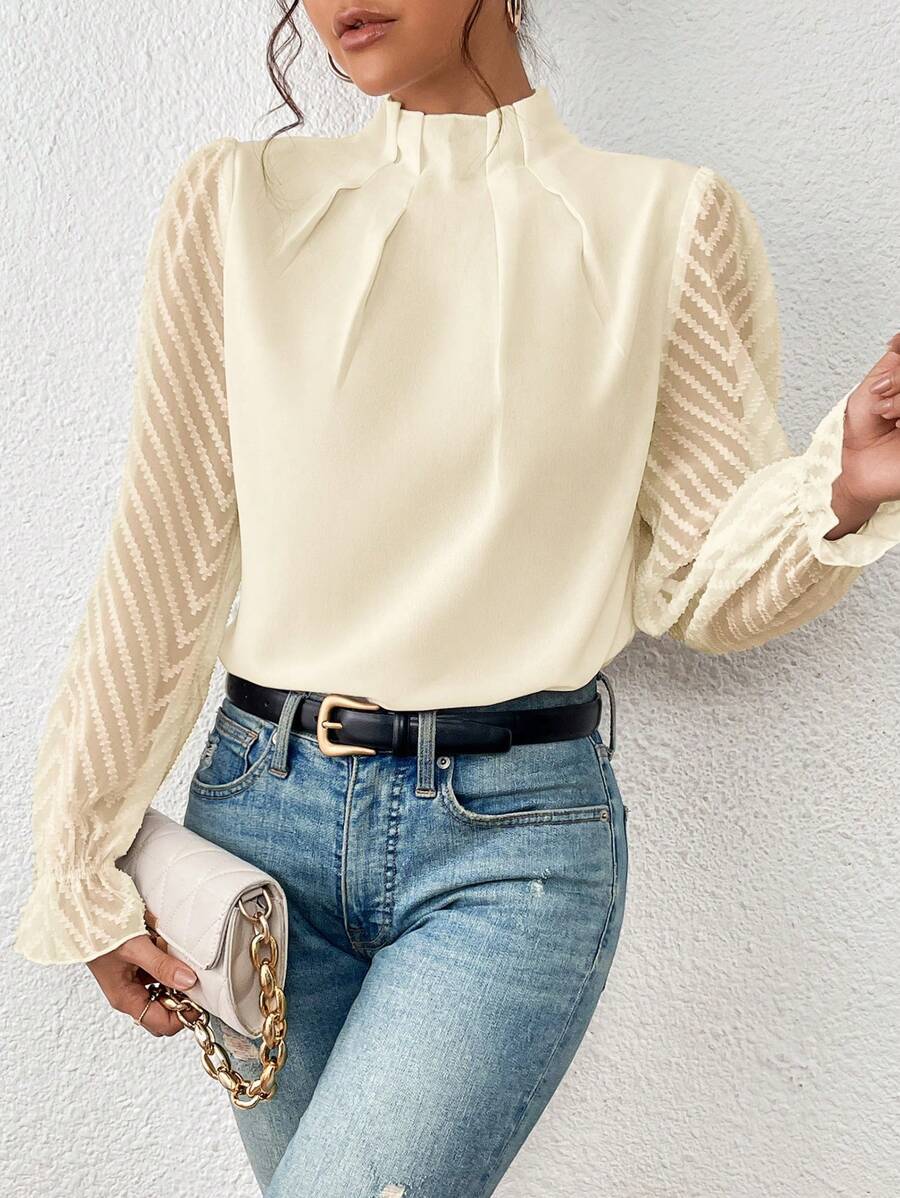 Top Manga Larga Cuello Alto con Estampado de Ondas y Chifón