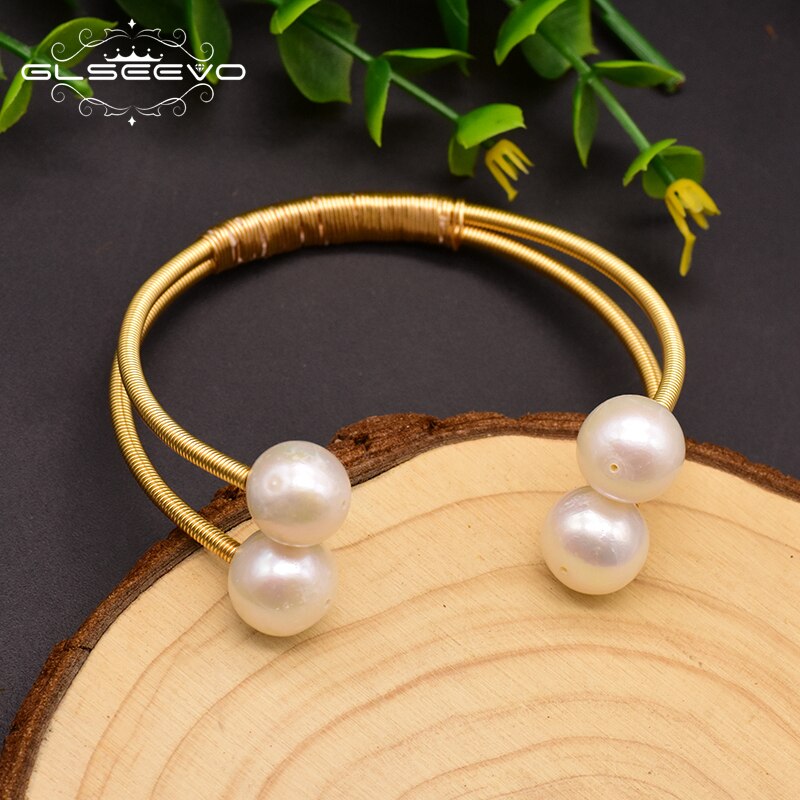Pulsera de doble vuelta con perlas de agua dulce