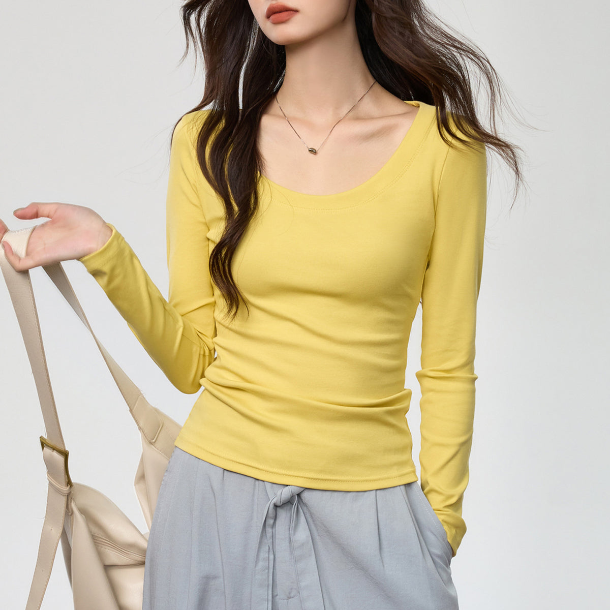 Camiseta de Manga Larga con Cuello U Amplio para Mujer