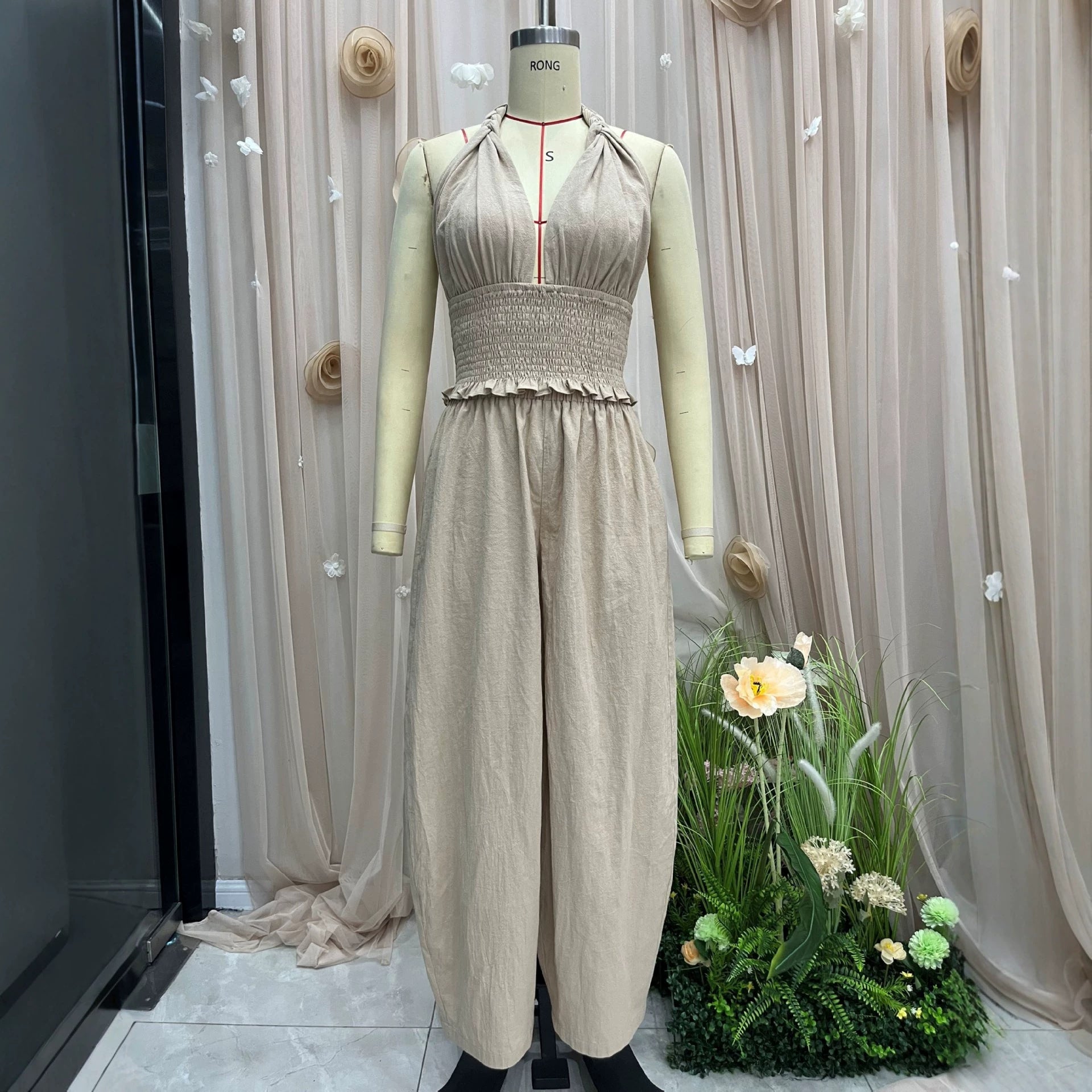 Conjunto Lino Dos Piezas Top Halter Cuello V y Pantalón Farol