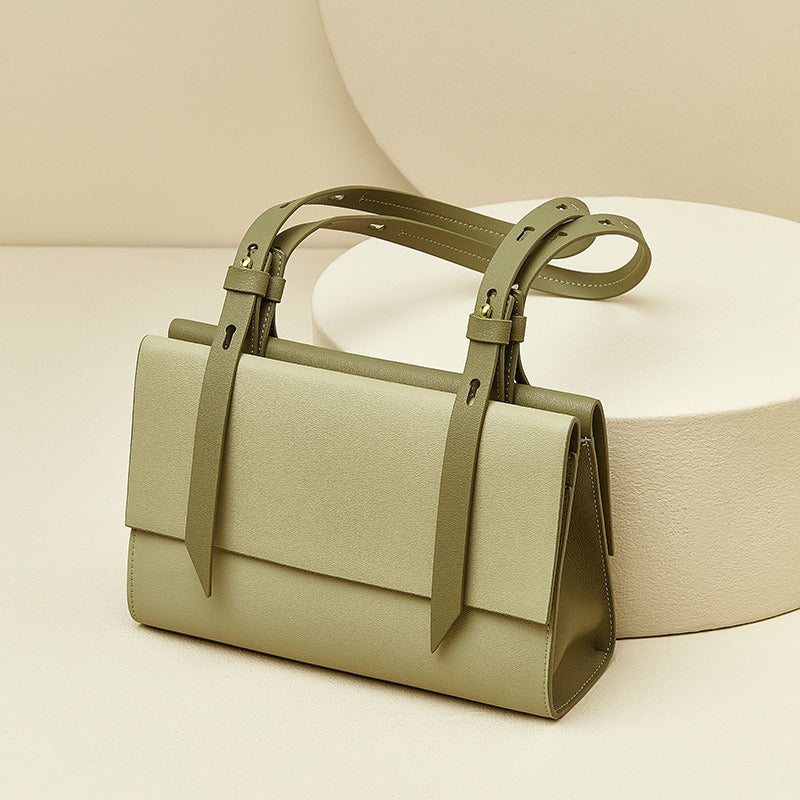 Bolso Tote de Piel Genuina con Diseño Versátil y Acabados Premium