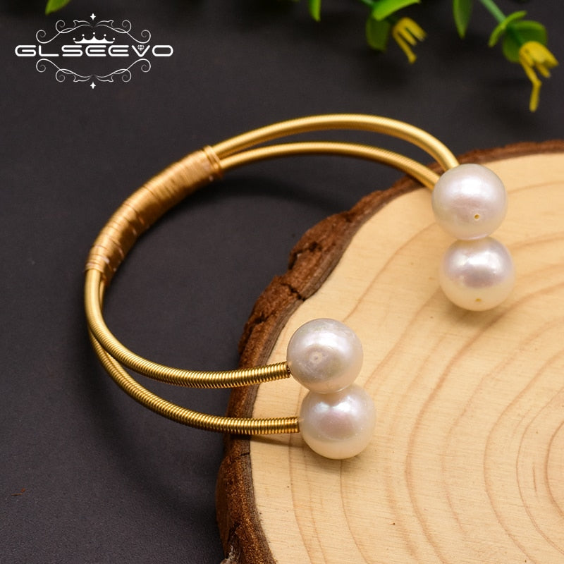 Pulsera de doble vuelta con perlas de agua dulce
