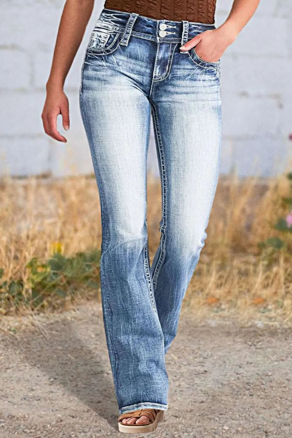 Vaqueros Bootcut con Bordado de Estrellas